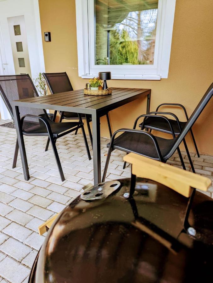 Ferienwohnung Jobst - Ruhig Mit Blick Ins Gruene Nittenau Esterno foto