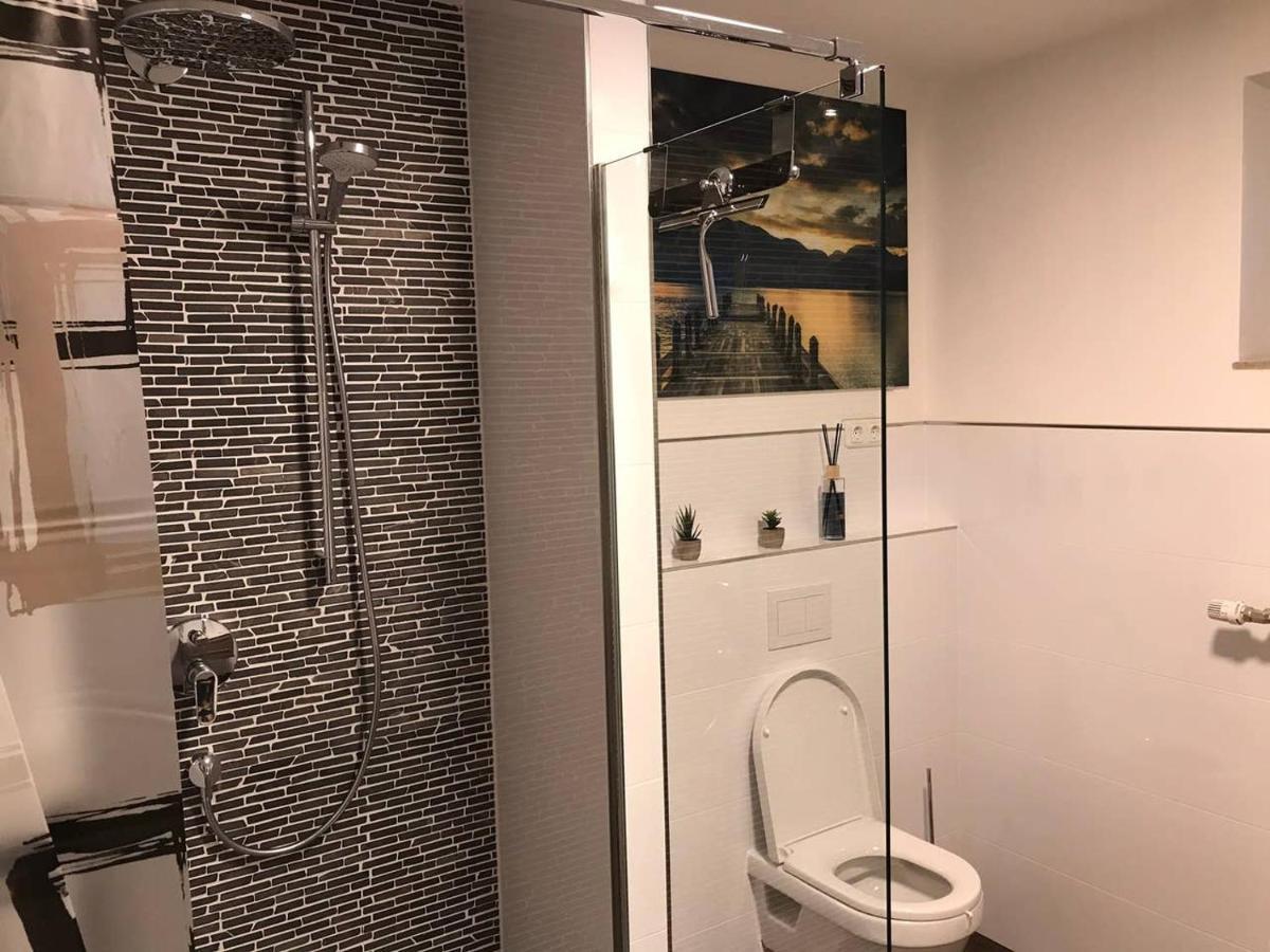 Ferienwohnung Jobst - Ruhig Mit Blick Ins Gruene Nittenau Esterno foto