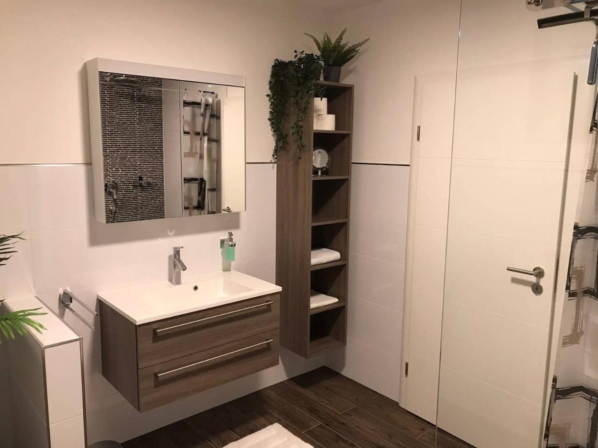 Ferienwohnung Jobst - Ruhig Mit Blick Ins Gruene Nittenau Esterno foto